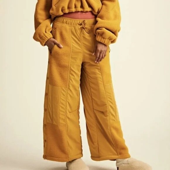 Free People Game Time Fleece Elastic Waist Wide Leg Pants Women's Size Small - Picture 1 of 16